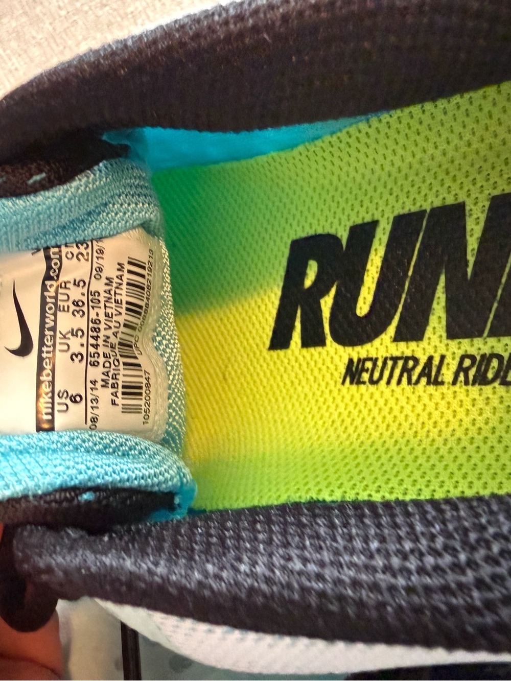 Nike Women’s Running Sneakers - Teal & Black - Picture 7 of 7